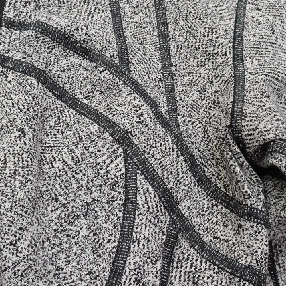 Lululemon Define Jacket - Picture 3 of 7